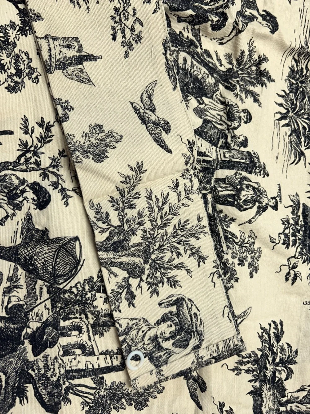 Waverly Country Life Black Toile w/Tie Back Single Curtain Panel 42